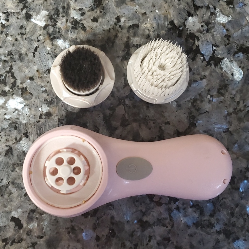 Clarisonic Mia with heads